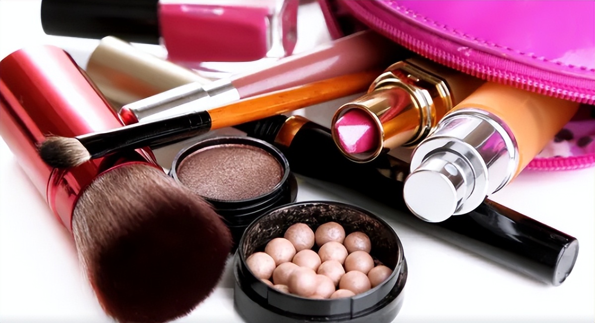 美妆电商APP开发让化妆品的互联网化营销发展